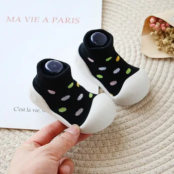 2023 Детские Носки, Обувь Для новорожденных, Летняя обувь для маленьких мальчиков, Мягкие резиновые кроссовки, Милые цвета, Обувь для первых шагов для маленьких девочек