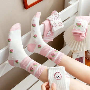 Новые носки, Женские носки средней длины, Милые Розовые Хлопчатобумажные носки, Трендовые носки для девочек с клубникой, 