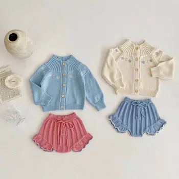 Комплекты Осенне-зимней одежды для новорожденных девочек, пальто с цветочной вышивкой, Шорты, костюмы, одежда для малышей 2023 года выпуска